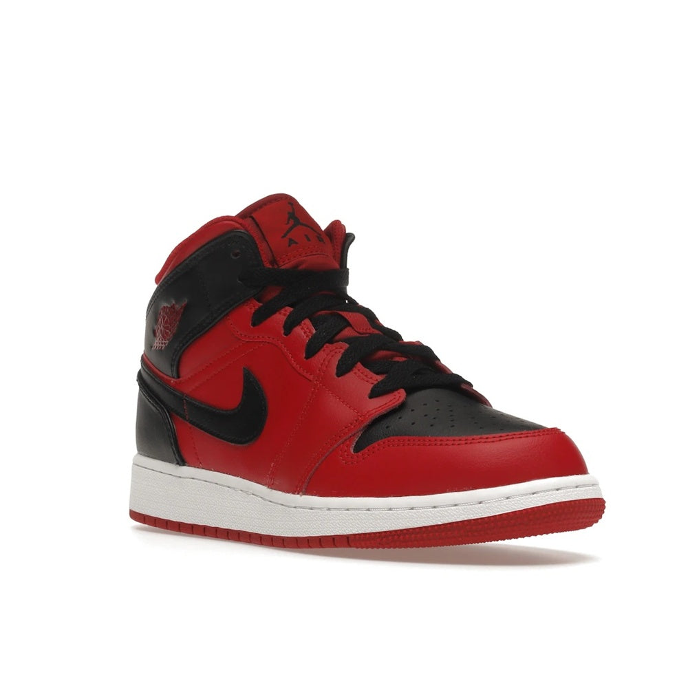Jordan 1 Mid Reverse Bred (2021) (GS)