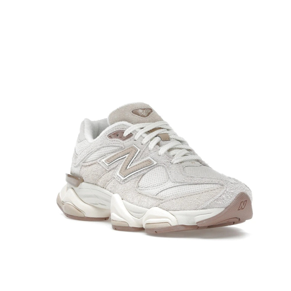 New Balance 9060 Bisque Sea Salt