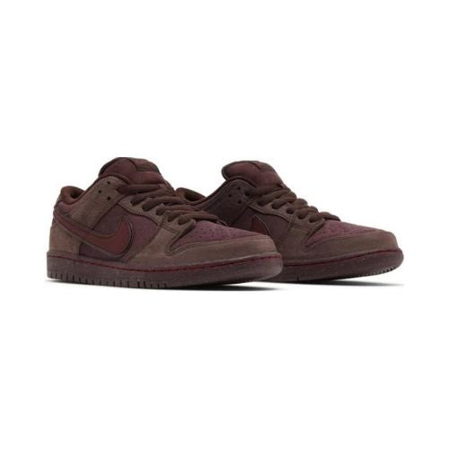 SB Dunk Low City Of Love Burgundy Crush