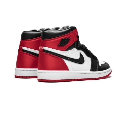 Air Jordan 1 Retro High Satin Black Toe